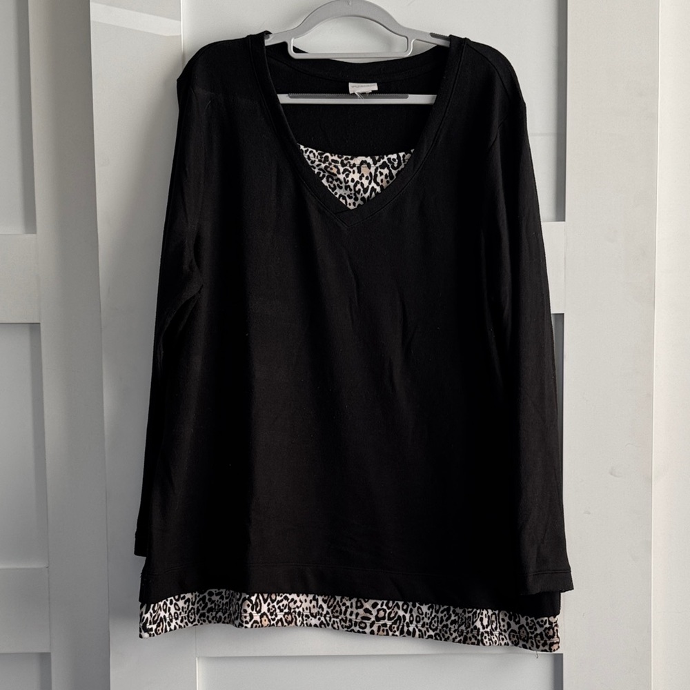 Chico's Black Long Sleeve Top with Leopard Accent. Weekends casual. Washable